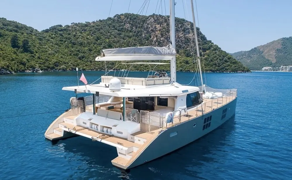 How do I choose the right catamaran for my needs?
